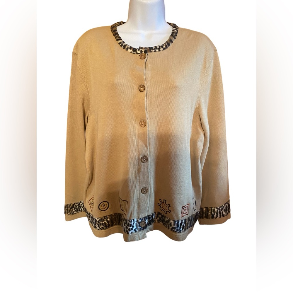 Women’s Tan Onque Casuals‎ Cardigan Sweater-Size Large/NWT